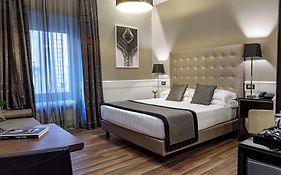 The Independent Suites